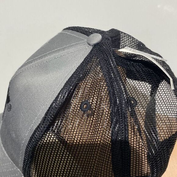 CAT Men's Gray and Black 6 Panel Embroidered Snapback Trucker Hat Adjustable NWT - Picture 3 of 8